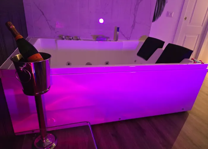 Bed & Breakfast Mirror Colosseo Jacuzzi Rome